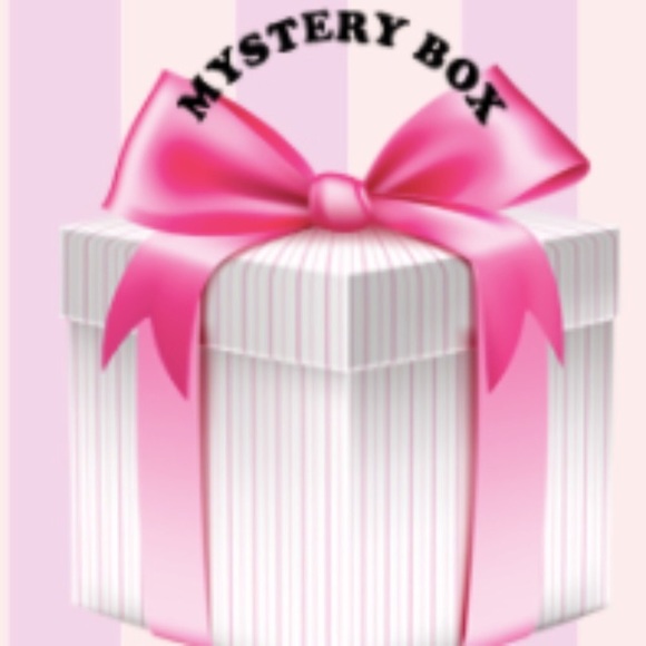 🎁 Mystery Box! 🎁 - Picture 2 of 3